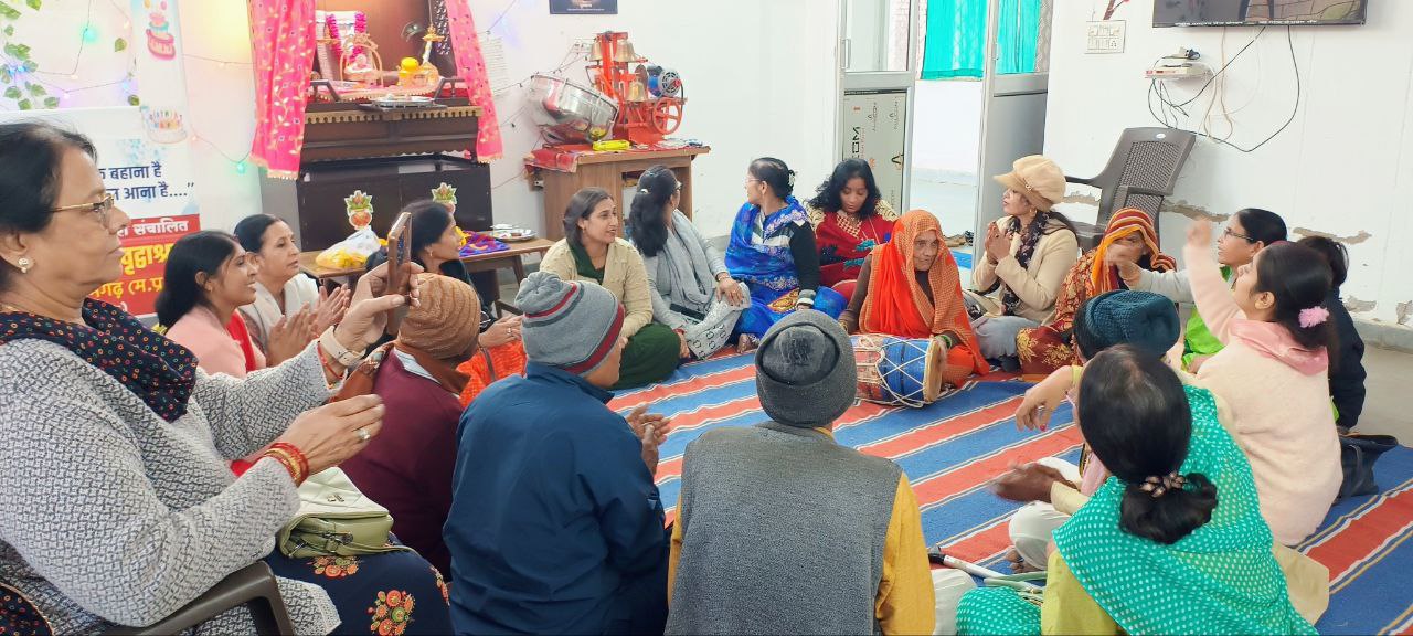 photo_6154301373822995683_y