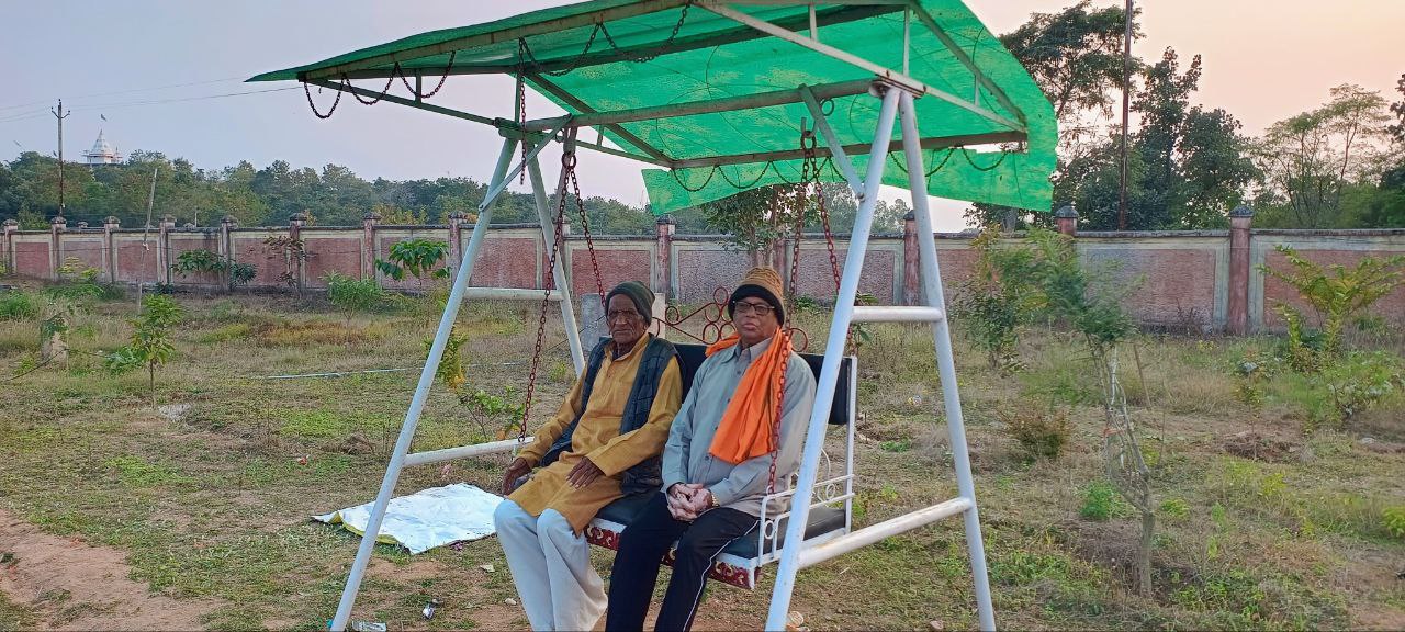 photo_6154301373822995691_y